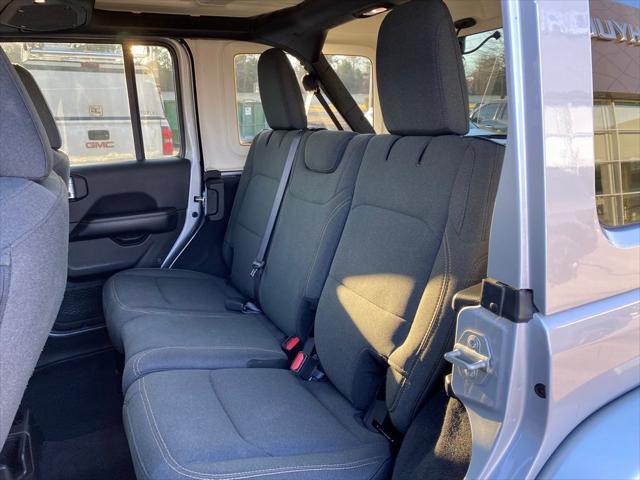 2024 Jeep Wrangler 4-Door Sahara 4x4