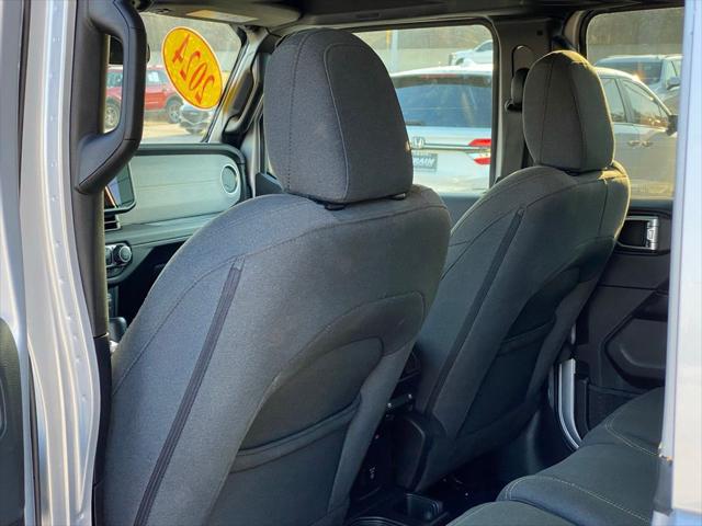 2024 Jeep Wrangler 4-Door Sahara 4x4