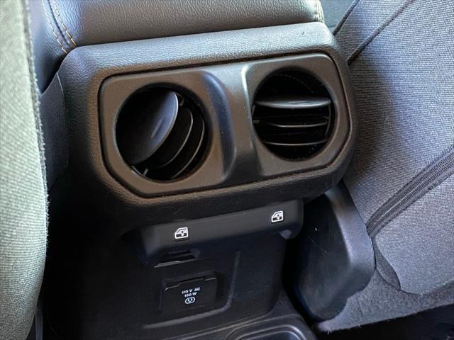 2024 Jeep Wrangler 4-Door Sahara 4x4