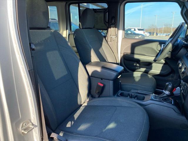 2024 Jeep Wrangler 4-Door Sahara 4x4