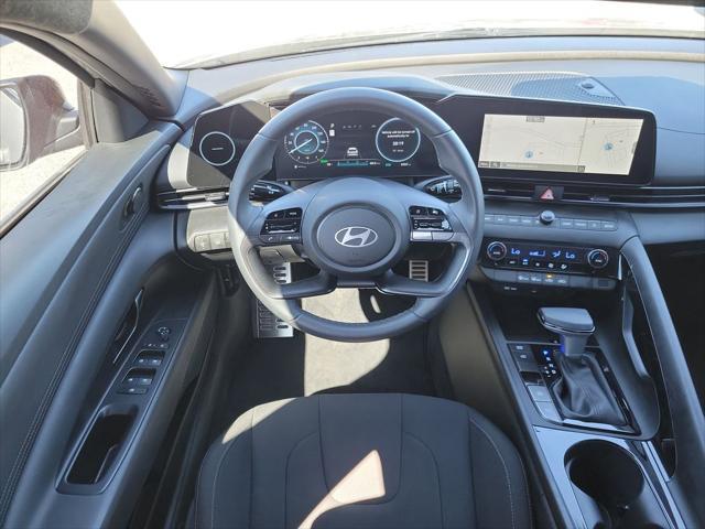 2025 Hyundai Elantra Hybrid SEL Sport