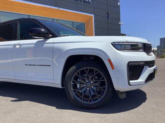 2026 Jeep Grand Cherokee Summit 4x4