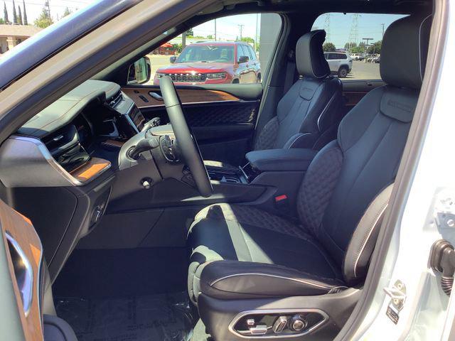 2026 Jeep Grand Cherokee Summit 4x4