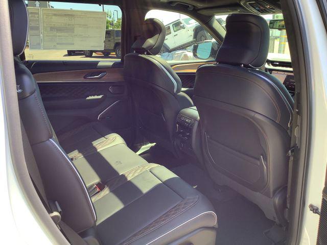 2026 Jeep Grand Cherokee Summit 4x4