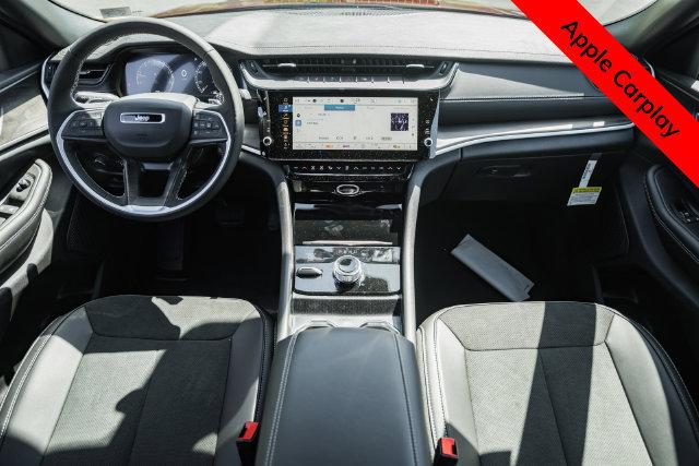 2026 Jeep Grand Cherokee GRAND CHEROKEE L LAREDO ALTITUDE 4X4