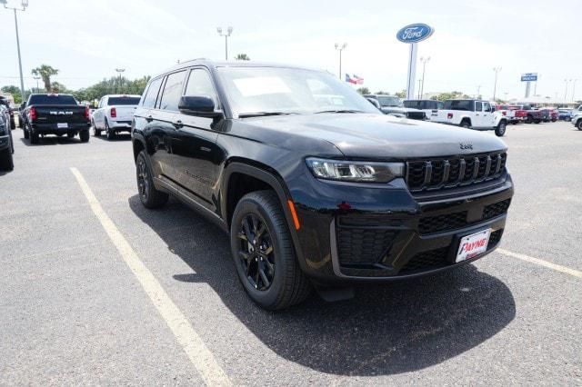 2026 Jeep Grand Cherokee Altitude 4x2