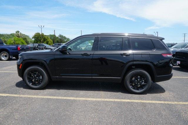 2026 Jeep Grand Cherokee Altitude 4x2