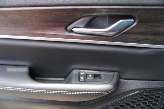 2026 Jeep Grand Cherokee Altitude 4x2