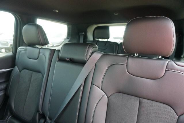 2026 Jeep Grand Cherokee Altitude 4x2