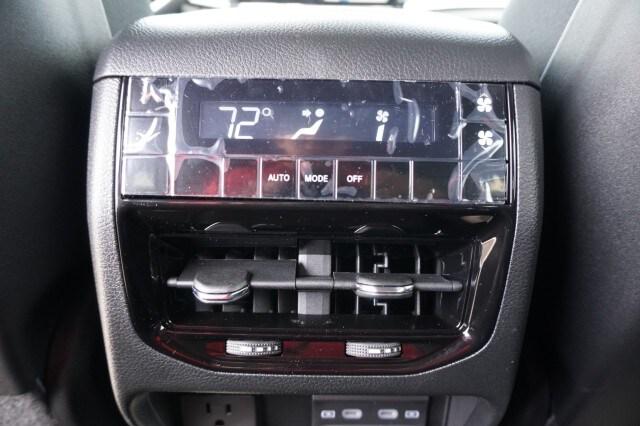 2026 Jeep Grand Cherokee Altitude 4x2