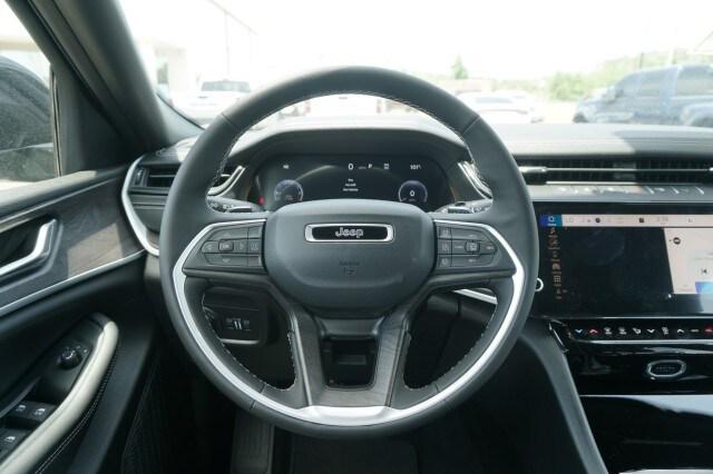 2026 Jeep Grand Cherokee Altitude 4x2