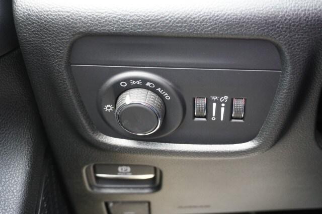 2026 Jeep Grand Cherokee Altitude 4x2