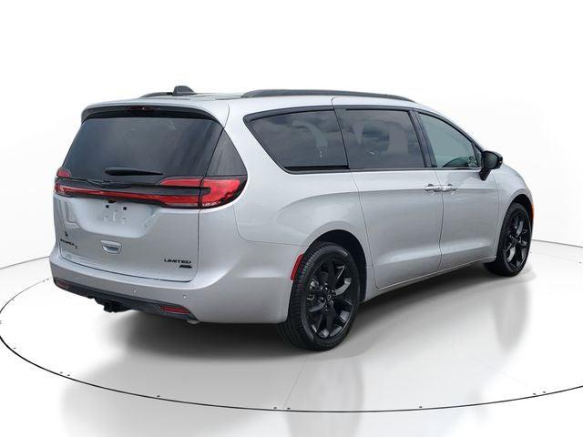 2026 Chrysler Pacifica Limited AWD