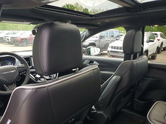 2026 Chrysler Pacifica Limited AWD