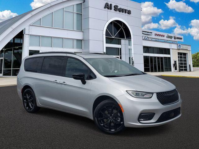 2026 Chrysler Pacifica Limited AWD for sale in Grand Blanc, MI