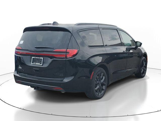 2026 Chrysler Pacifica Limited AWD