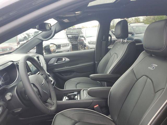 2026 Chrysler Pacifica Limited AWD