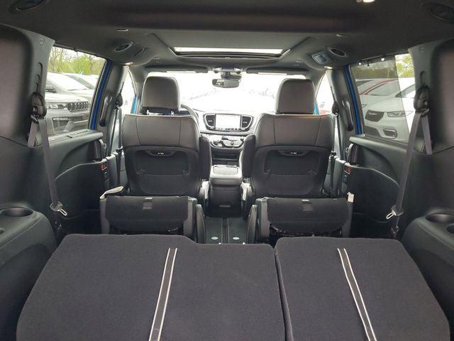 2026 Chrysler Pacifica Limited AWD