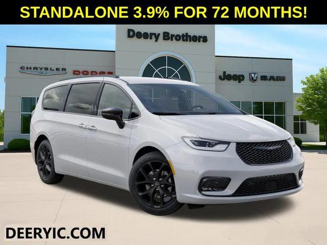 2026 Chrysler Pacifica PACIFICA SELECT AWD