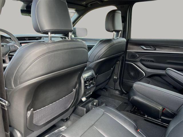 2026 Jeep Grand Cherokee Limited 4x2