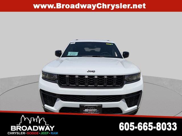 2026 Jeep Grand Cherokee L GRAND CHEROKEE L LAREDO ALTITUDE 4X4