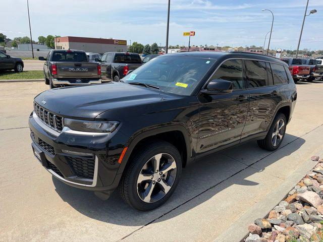 2026 Jeep Grand Cherokee GRAND CHEROKEE L LIMITED 4X4
