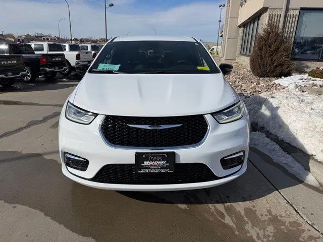 2026 Chrysler Pacifica PACIFICA SELECT AWD