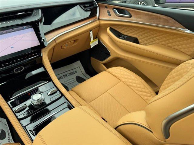 2026 Jeep Grand Cherokee Summit 4x4