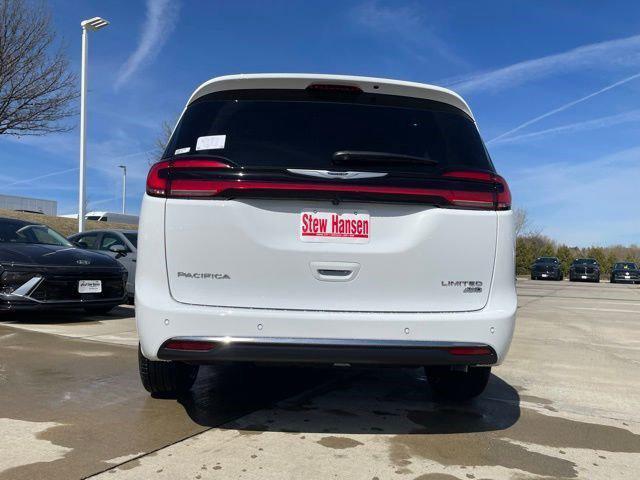 2026 Chrysler Pacifica PACIFICA LIMITED AWD