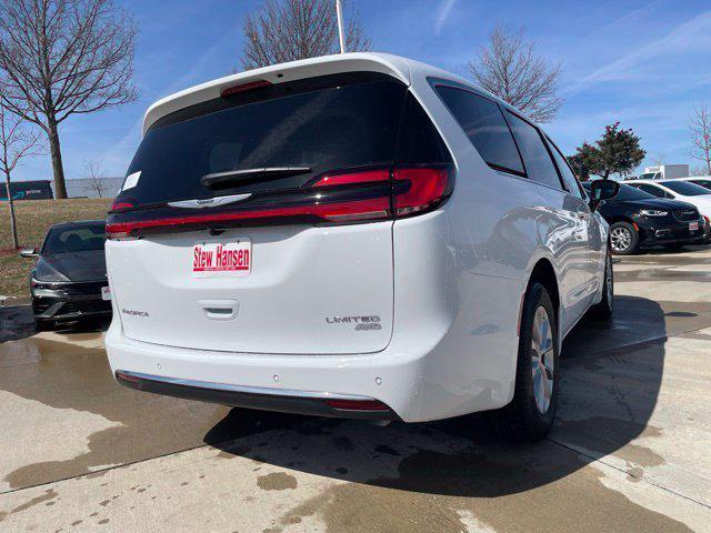 2026 Chrysler Pacifica Limited AWD