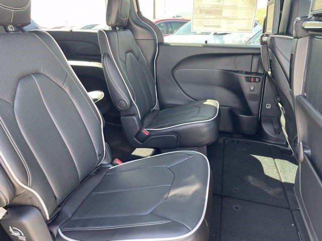 2026 Chrysler Pacifica Limited AWD
