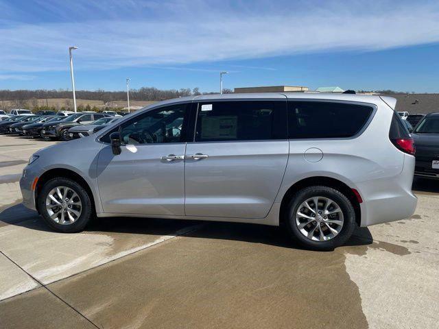 2026 Chrysler Pacifica Limited AWD for sale in Urbandale, IA