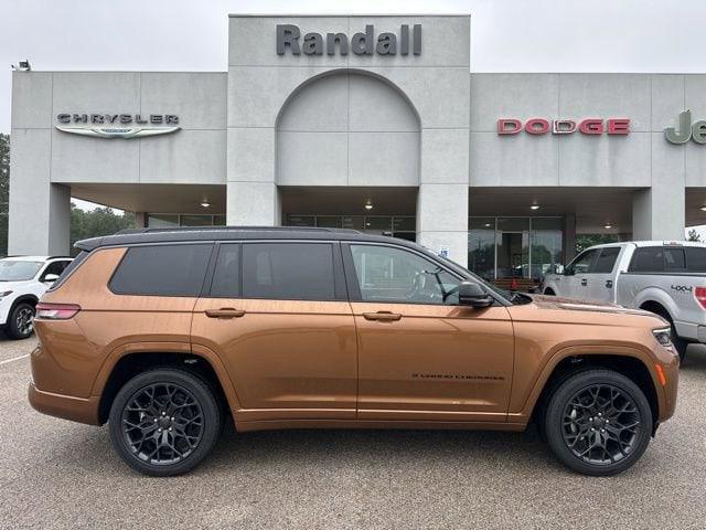 2026 Jeep Grand Cherokee Summit 4x4
