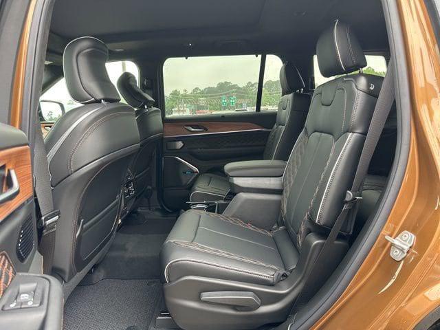 2026 Jeep Grand Cherokee Summit 4x4