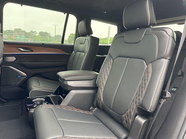 2026 Jeep Grand Cherokee Summit 4x4
