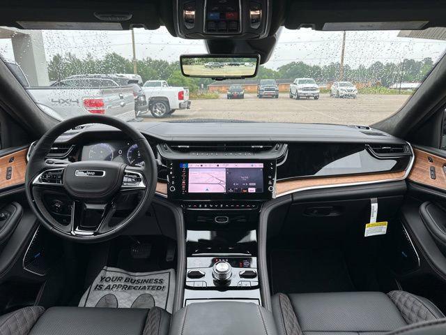 2026 Jeep Grand Cherokee Summit 4x4