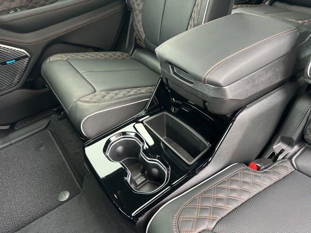 2026 Jeep Grand Cherokee Summit 4x4