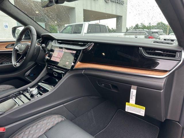 2026 Jeep Grand Cherokee Summit 4x4