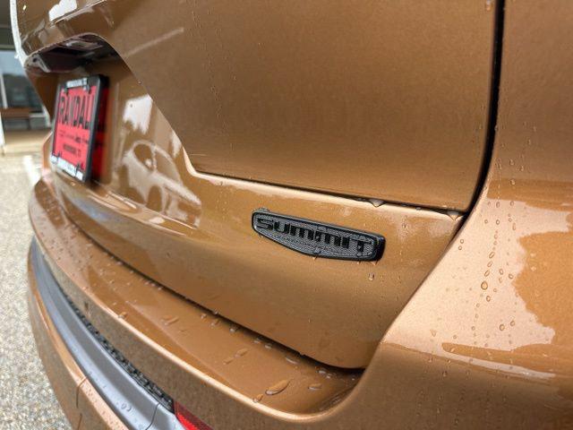 2026 Jeep Grand Cherokee Summit 4x4