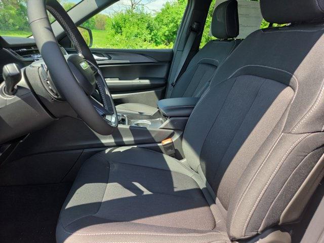2026 Jeep Grand Cherokee GRAND CHEROKEE LAREDO X 4X4