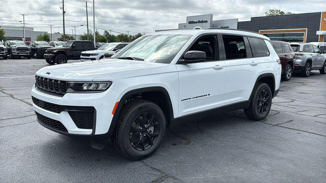 2026 Jeep Grand Cherokee Altitude 4x4