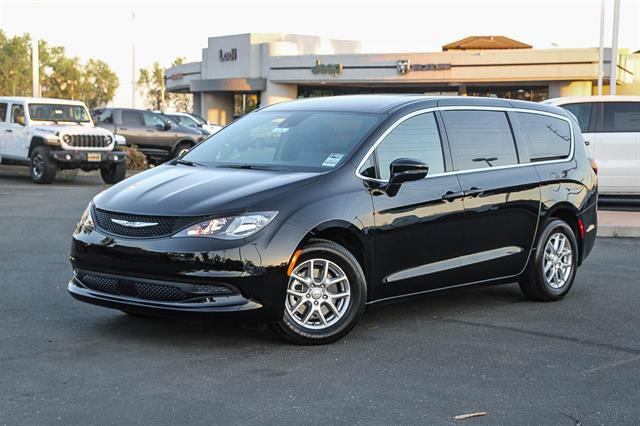 2026 Chrysler Voyager VOYAGER LX