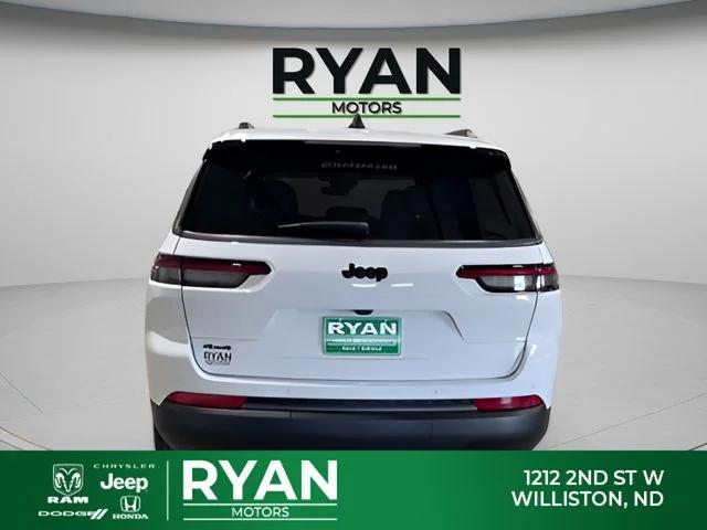 2026 Jeep Grand Cherokee Altitude 4x4