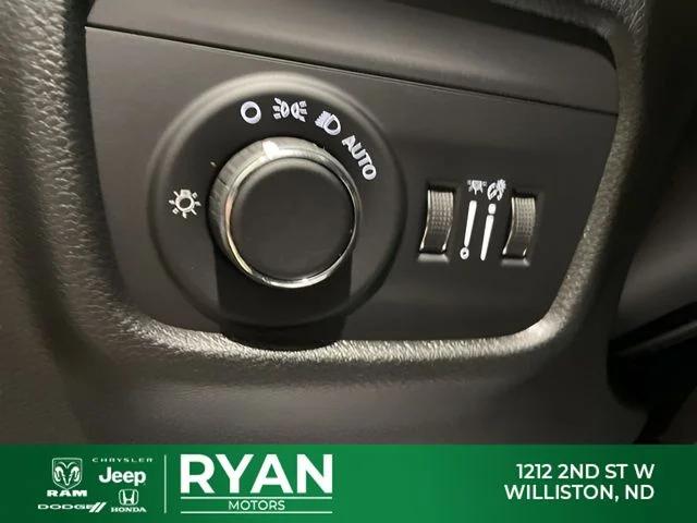 2026 Jeep Grand Cherokee Altitude 4x4