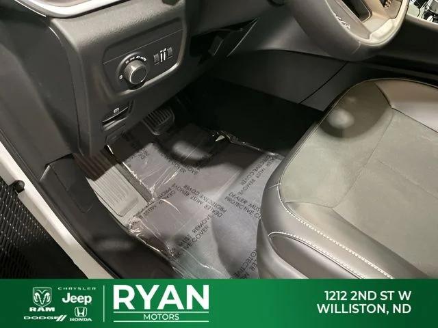 2026 Jeep Grand Cherokee Altitude 4x4