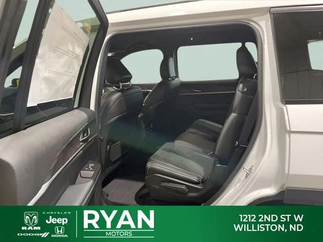 2026 Jeep Grand Cherokee Altitude 4x4