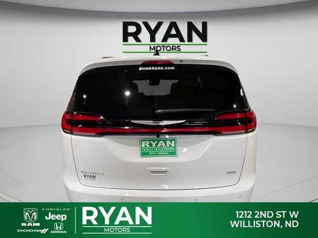2026 Chrysler Pacifica Pinnacle AWD