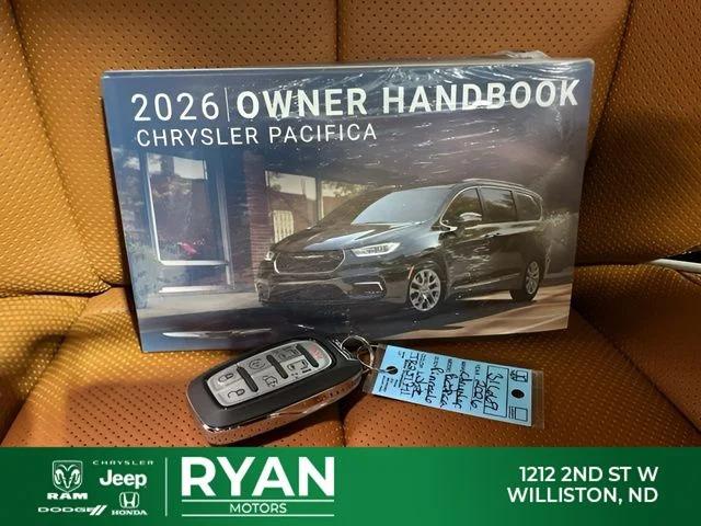 2026 Chrysler Pacifica Pinnacle AWD