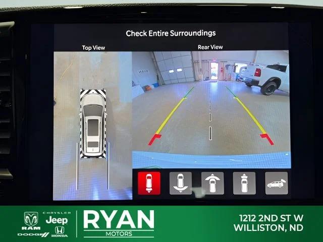 2026 Chrysler Pacifica Pinnacle AWD