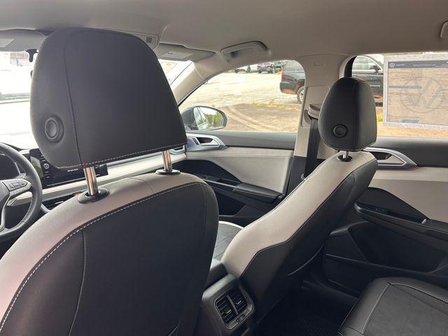 2026 Volkswagen Taos SE